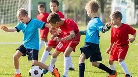 刘亦菲将亮相俞敏洪主持的董宇辉直播间，网友热议：董老师该有多开心啊